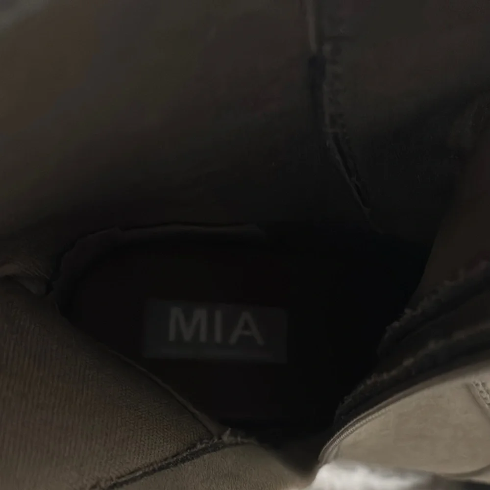 MIA Tan Combat Moto Boots with Rugged Sole - Picture 14 of 15